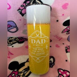 20oz cup for Dad!! Comes with lid and straw!